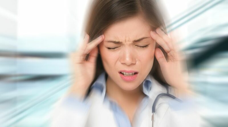 【耳鼻喉問題】 偏頭痛成因不明？寫「頭痛日記」揪出誘因 留意5大徵狀　勿混淆嚴重腦病