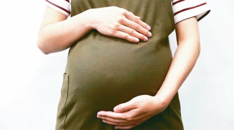 懷胎16周孕婦染疫 醫局：或會早產