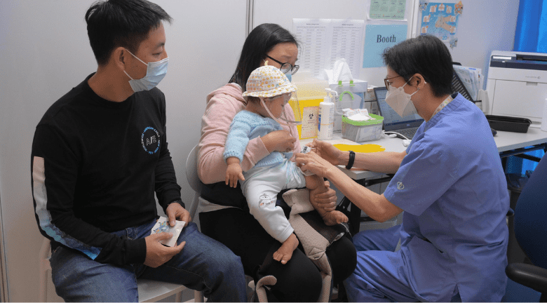 【兒童疫苗】接種幼兒版復必泰疫苗需打3針 關於6個月至17歲接種新冠疫苗的7個問題（更新11月9日）